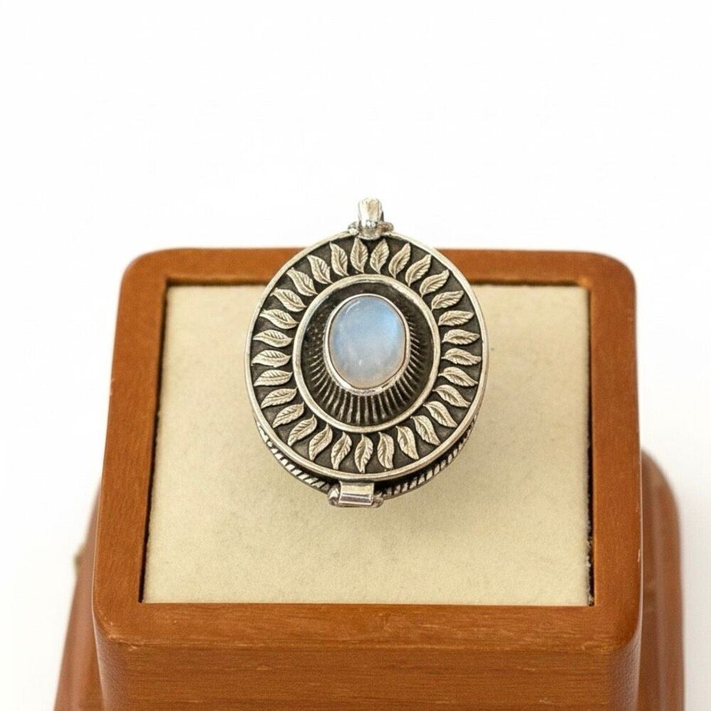 925 Sterling Silver Moonstone Poison Ring - Secret Compartment Locket Size 8 NEW
